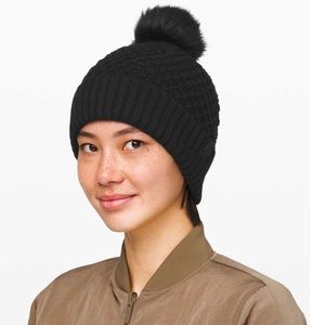 Lululemon Pom to Play Beanie